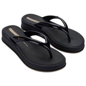 sandalia-ipanema-glow-up-feminina-preto-preto-dourado-27417br4950350-1